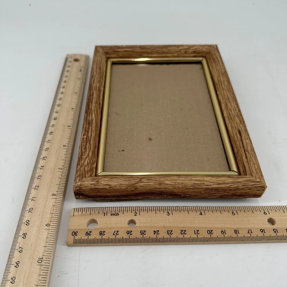 Vintage Rustic Wood Grain‎ Picture Frame 5x7 Gold Tone Trim Tabletop
